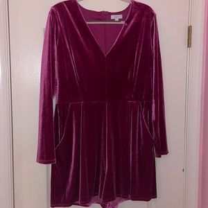Candie’s size XXL pink velvet romper